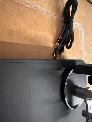 Clearaudio: Concept AiR Black Turntable - Concept Tonearm / Concept Cartridge  (Open Box Special)
